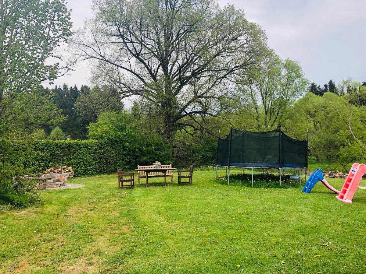Ferienhaus Eifel Charlotte Dahlem  Екстериор снимка