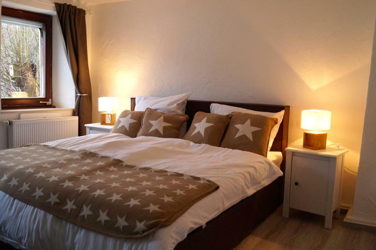 Ferienhaus Eifel Charlotte Dahlem  Екстериор снимка