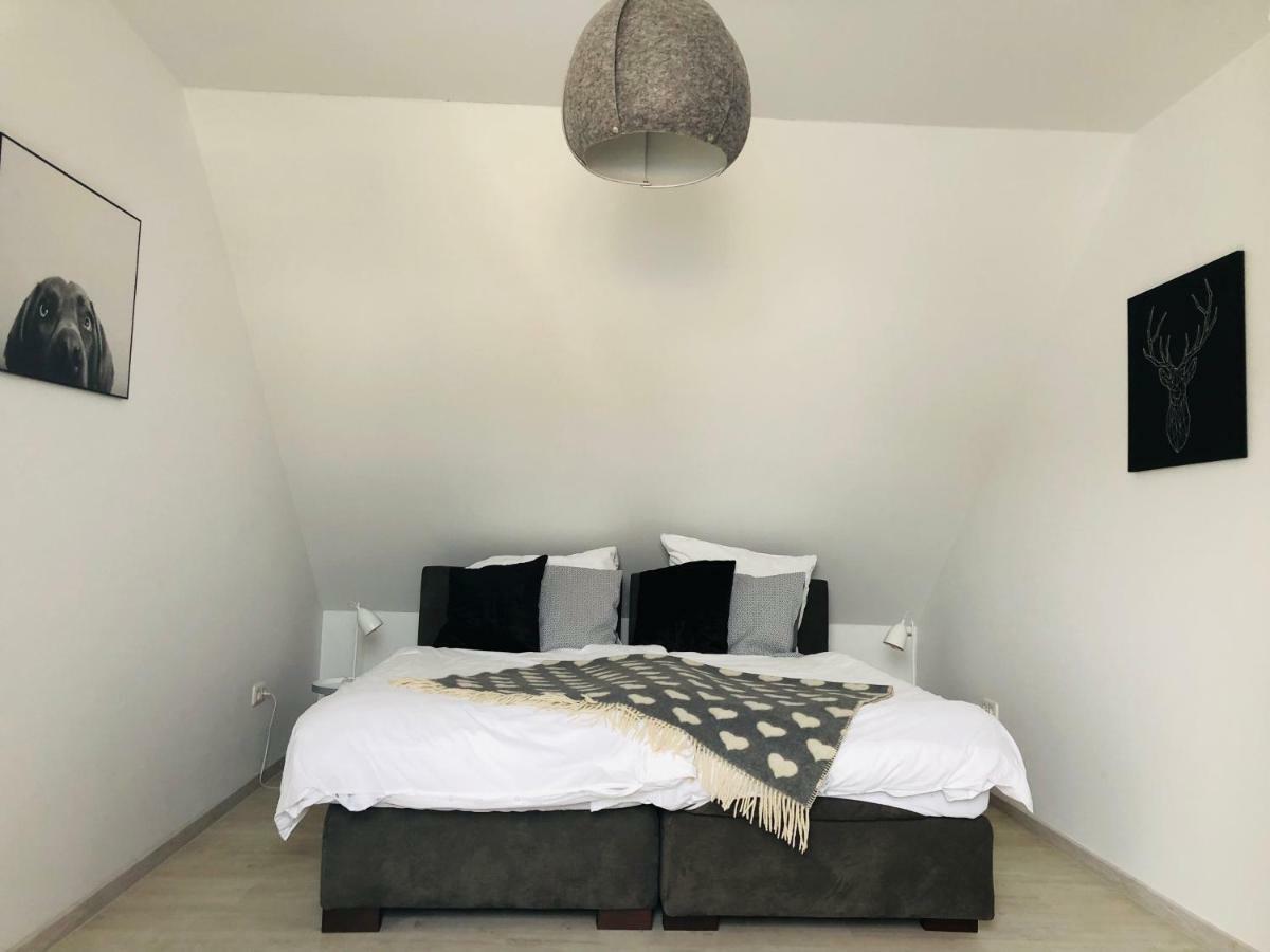 Ferienhaus Eifel Charlotte Dahlem  Екстериор снимка